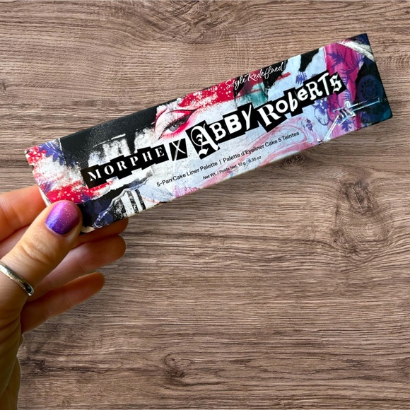 Morphe x Abby Robert’s Cake Liner Palette with 5 Eyeliners - Picture 1 of 3